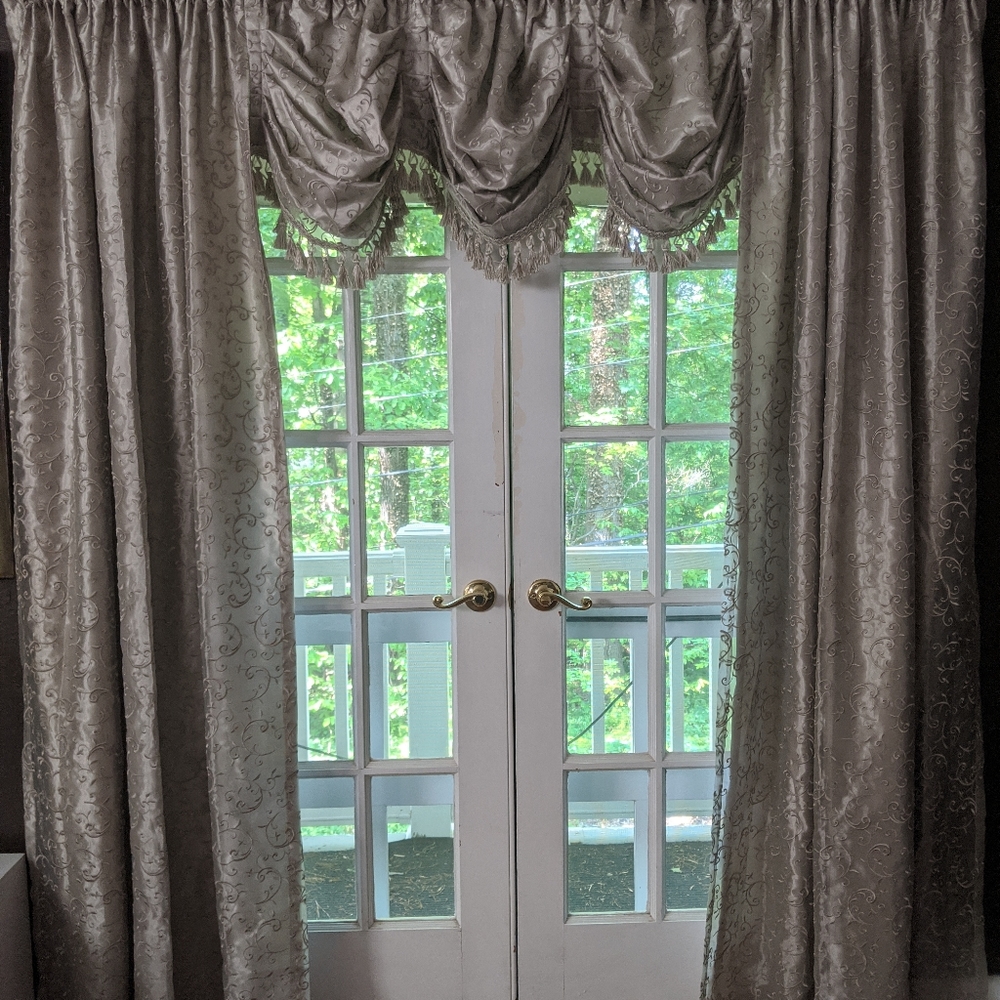 Drapes Curtains